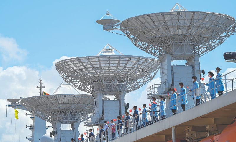 Chinese military ship docks in Sri Lanka