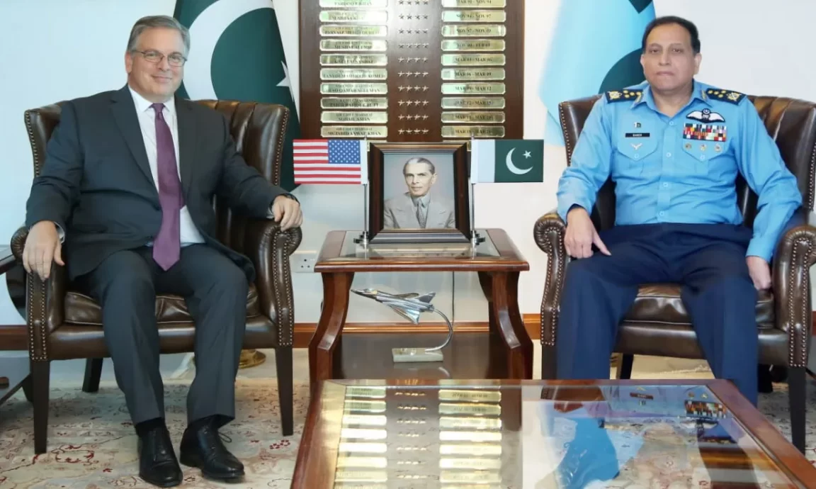 US envoy, air chief discuss defence cooperation