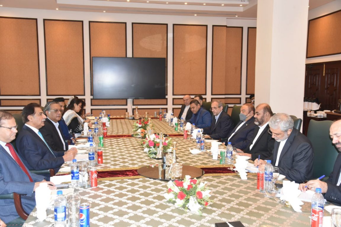 Federal Minister for Economic Affairs, Sardar Ayaz Sadiq hosts Luncheon for the Iranian Delegation headed by H.E. Mr. Rostam Ghasemi, the Honorable Minister of Roads and Urban Development of Islamic Republic of Iran in Islamabad today