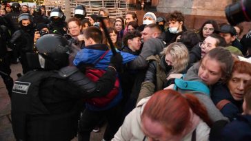 Over 400 detained across Russia at protests against mobilisation
