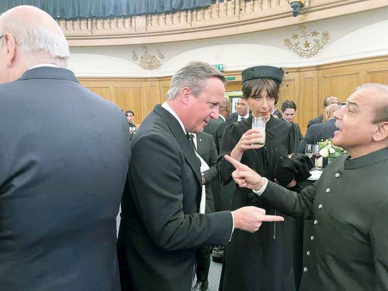 PM interacts with former UK PMs, opposition leader, Mayor of London