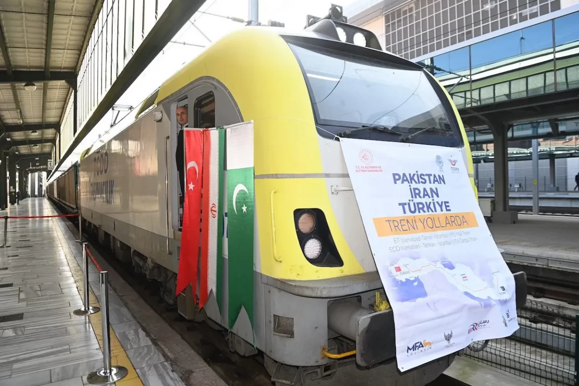 Turkey's 4th train carrying relief goods arrives in Pakistan
