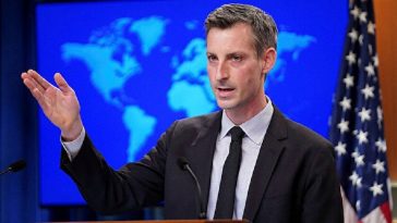 US urges Russia to use sway with Azerbaijan, Armenia to bring end to violence