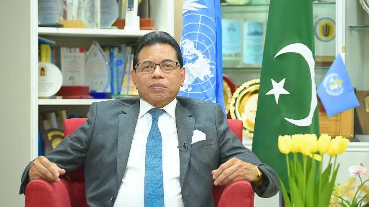 WHO official visits Nasirabad, assures flood victims of assistance